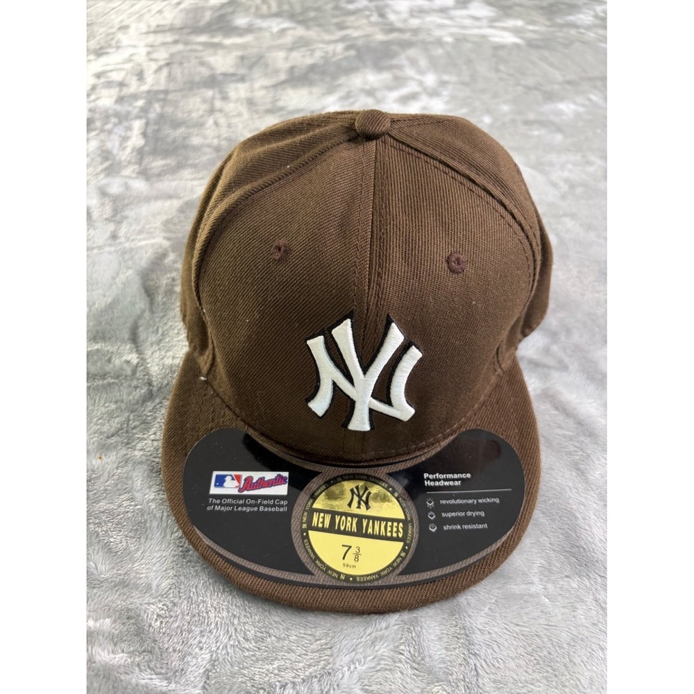 New Era 59FIFTY New York Yankees Fitted Hat 7 3/8 Brown MLB Baseball Cap